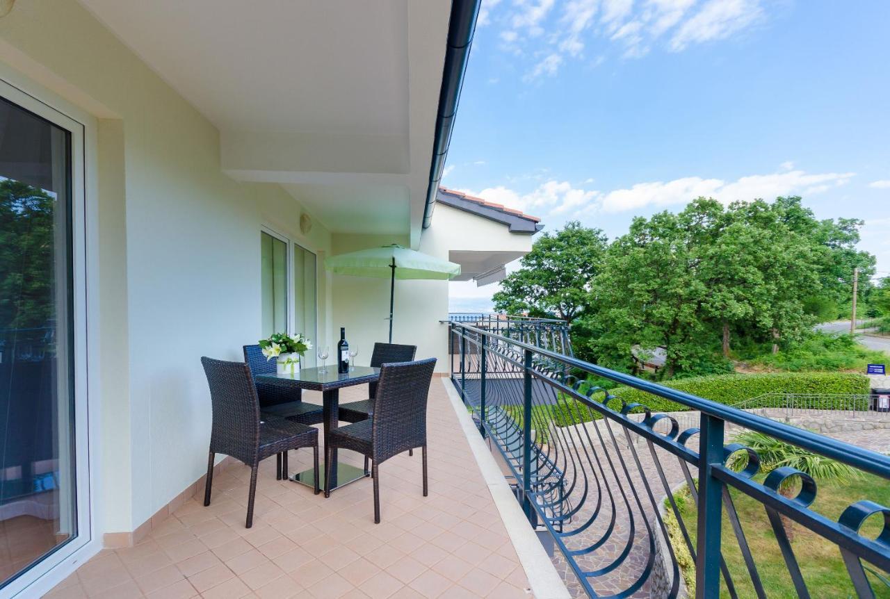 Apartments Marijana Ичичи Экстерьер фото