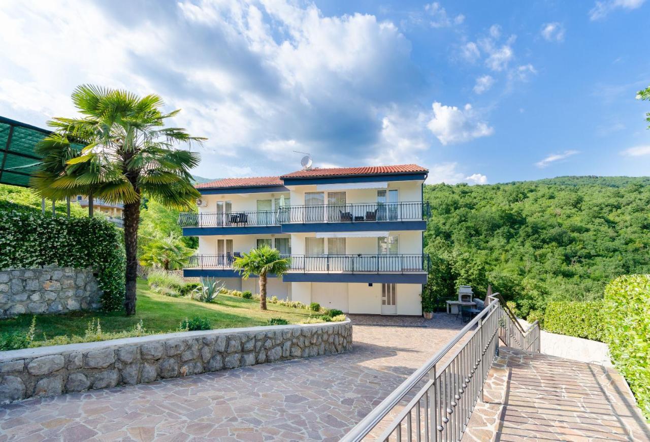 Apartments Marijana Ичичи Экстерьер фото