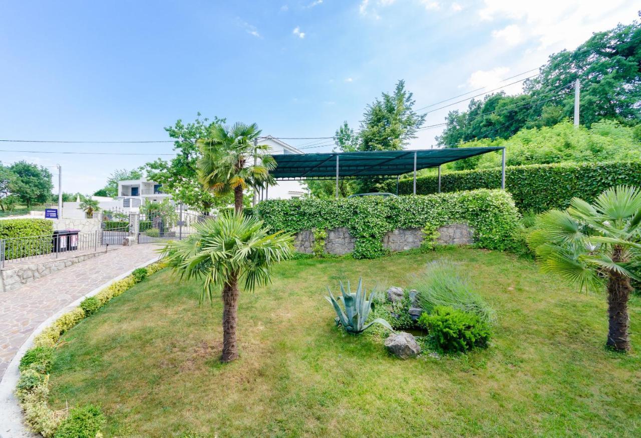 Apartments Marijana Ичичи Экстерьер фото
