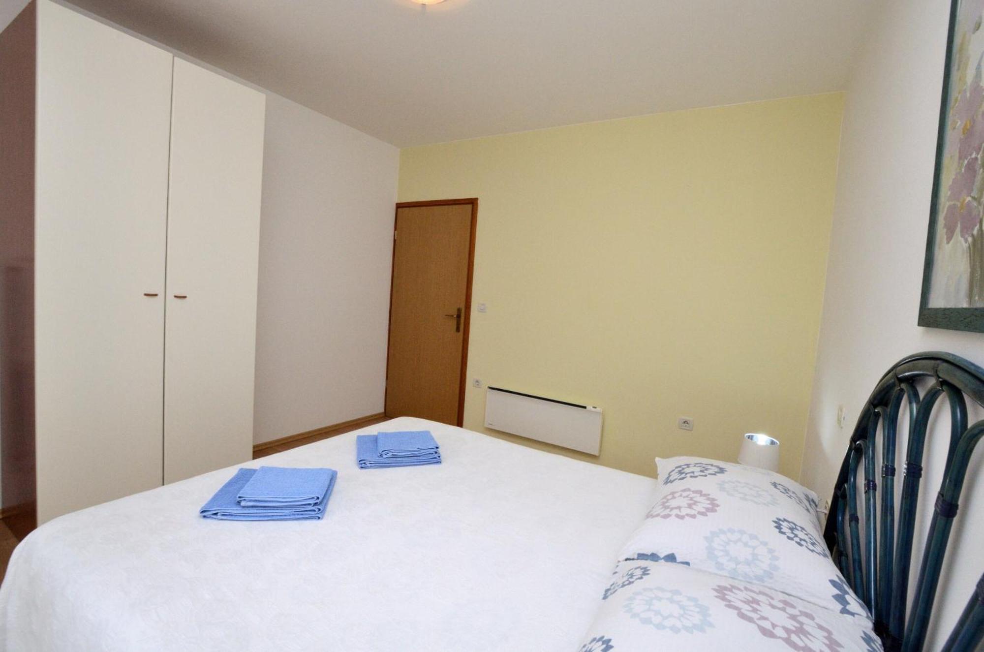Apartments Marijana Ичичи Экстерьер фото