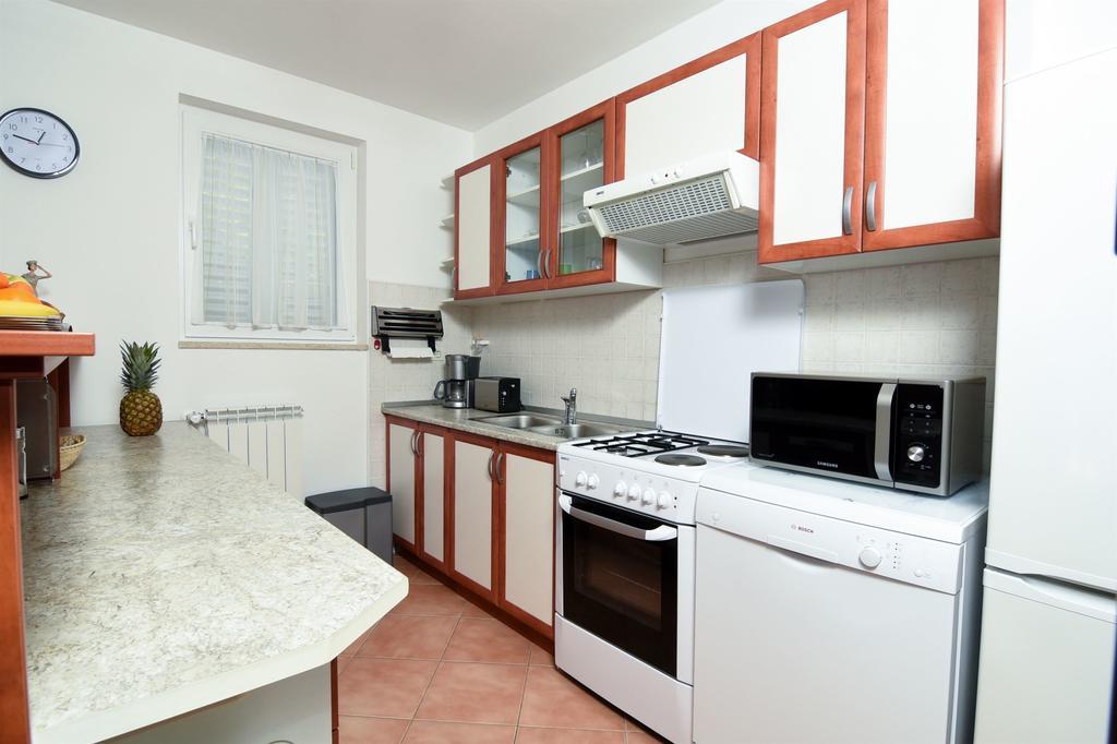 Apartments Marijana Ичичи Экстерьер фото